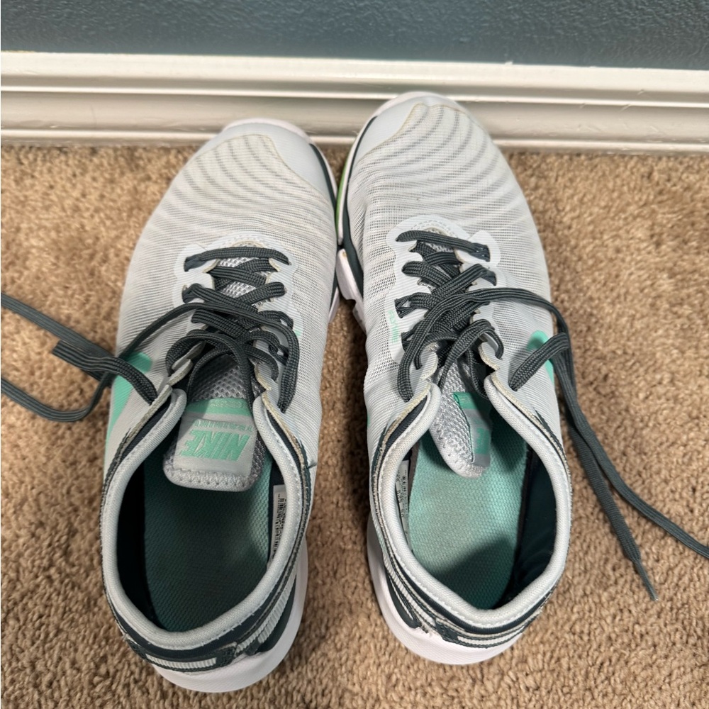 Nike Flex Supreme TR4Gray and Teal Athletic Shoes